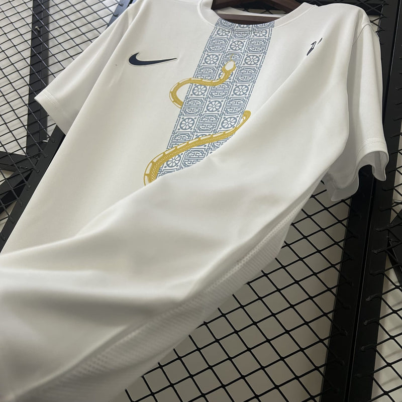 Tottenham Pre-match clothing - 25/26